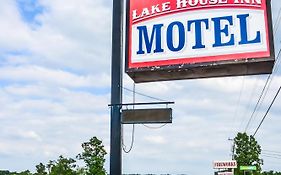 The Lake House Inn